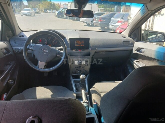 Opel Astra 2005, 207,000 km - 1.4 l - Bakı
