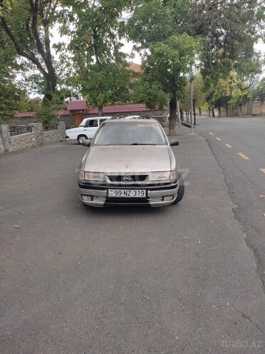 Opel Vectra 1995, 321,321 km - 2.0 l - Qax