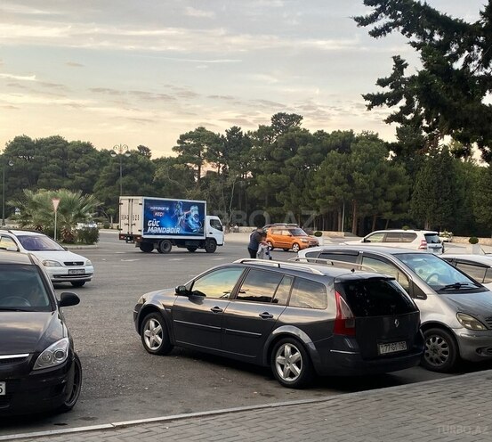 Renault Megane 2006, 360,000 km - 1.5 l - Bakı