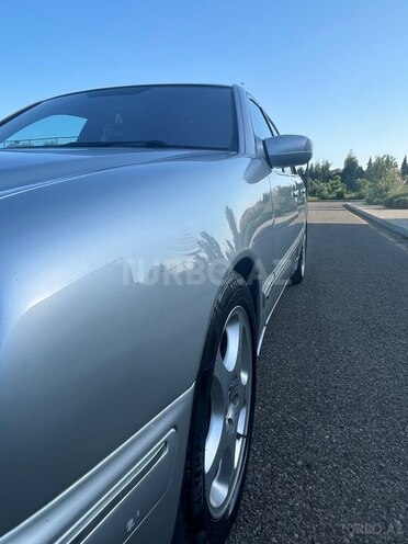 Mercedes E 320 2001, 398,520 km - 3.2 л - Bakı