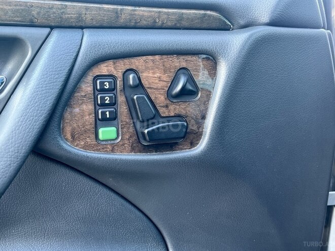 Mercedes E 320 2001, 398,520 km - 3.2 л - Bakı