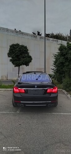 BMW 750 2010, 173,000 km - 4.4 л - Bakı