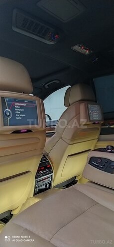 BMW 750 2010, 173,000 km - 4.4 л - Bakı