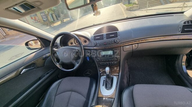 Mercedes E 240 2004, 292,000 km - 2.6 l - Bakı