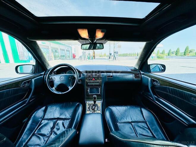 Mercedes E 240 2001, 350,000 km - 2.6 l - Kürdəmir