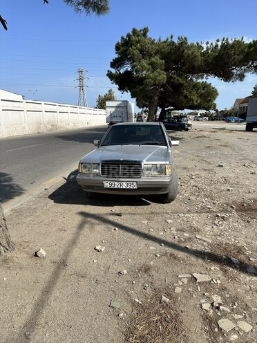 Mercedes 190 1993, 299,999 km - 2.0 l - Bakı