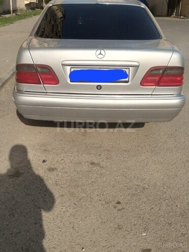Mercedes E 230 1991, 390,911 km - 2.3 л - Sumqayıt