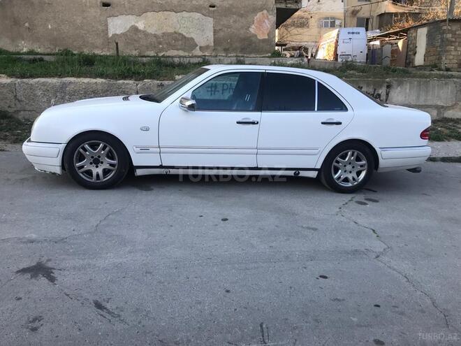 Mercedes E 320 1999, 290,000 km - 3.2 л - Bakı