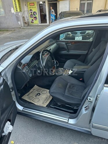 Mercedes E 230 1997, 291,000 km - 2.3 l - Bakı