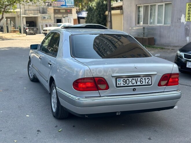 Mercedes E 230 1997, 291,000 km - 2.3 l - Bakı