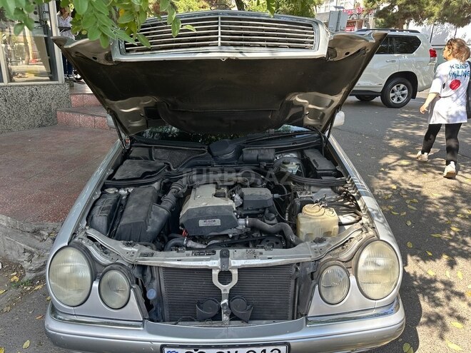 Mercedes E 230 1997, 291,000 km - 2.3 l - Bakı