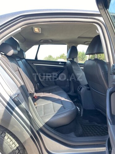 Volkswagen Jetta 2009, 280,000 km - 2.5 л - Bakı