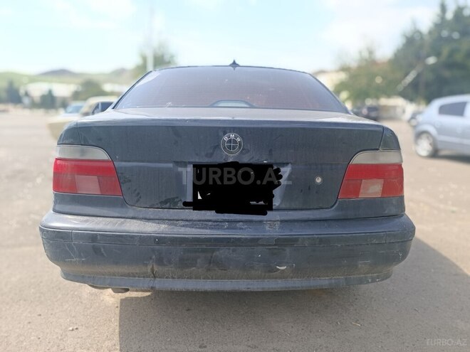 BMW 528 1998, 280,000 km - 2.8 l - Beyləqan