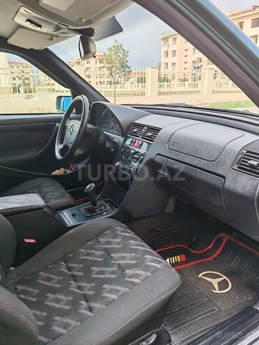 Mercedes C 180 2000, 356,500 km - 1.8 l - Kürdəmir