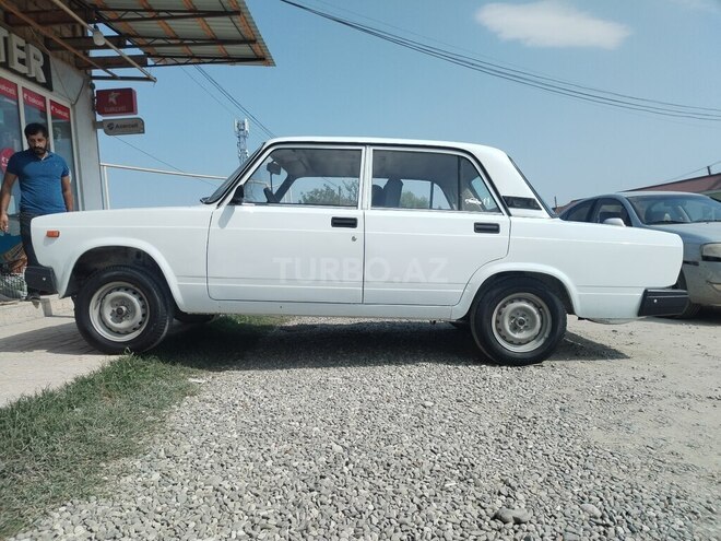 LADA (VAZ) 2107 2006, 42,457 km - 1.6 l - Quba