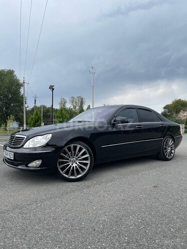 Mercedes S 320