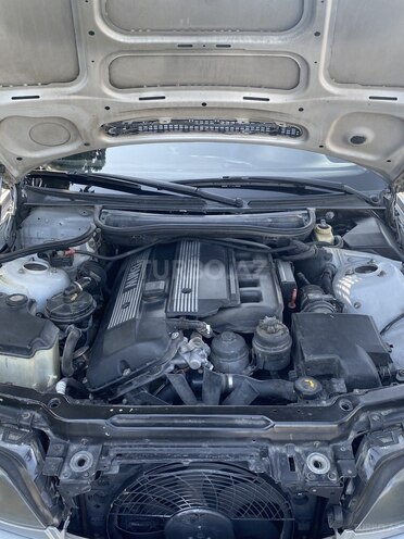 BMW 325 2004, 400,000 km - 2.5 l - Bakı