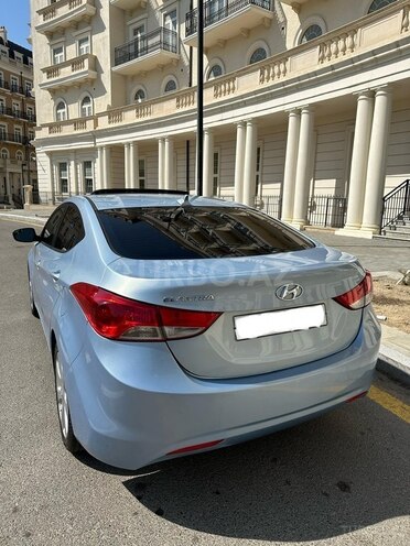 Hyundai Elantra 2011, 135,000 km - 1.8 l - Bakı
