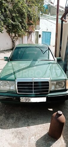 Mercedes E 250 1990, 162,000 km - 2.5 l - Bakı