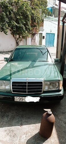 Mercedes E 250 1990, 162,000 km - 2.5 l - Bakı