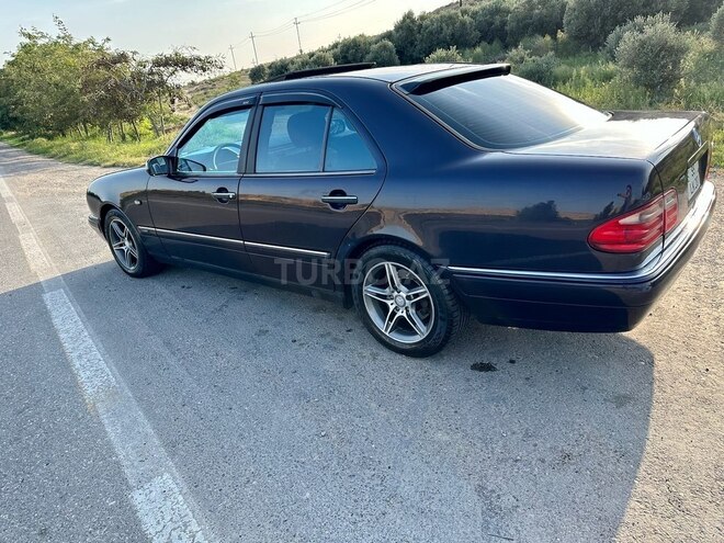 Mercedes E 320 1997, 215,000 km - 3.2 l - Bakı