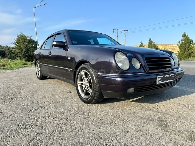 Mercedes E 320 1997, 215,000 km - 3.2 l - Bakı