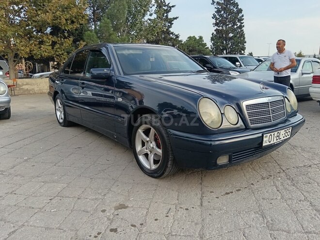 Mercedes E 230 1997, 283,551 km - 2.3 л - Sumqayıt
