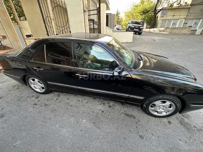 Mercedes E 240 2001, 277,000 km - 2.6 л - Bakı