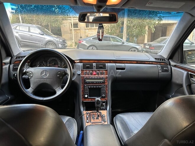 Mercedes E 240 2001, 277,000 km - 2.6 л - Bakı