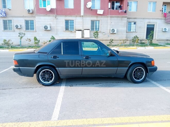 Mercedes 190 1992, 300,000 km - 2.6 l - Bakı