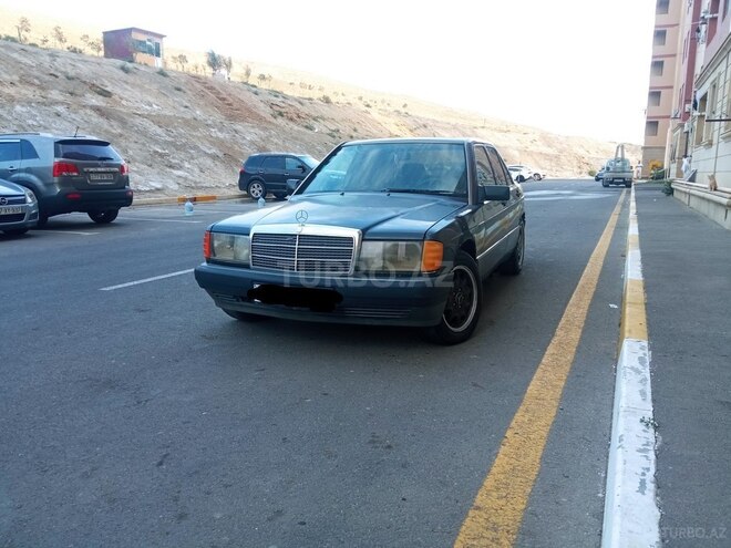 Mercedes 190 1992, 300,000 km - 2.6 l - Bakı
