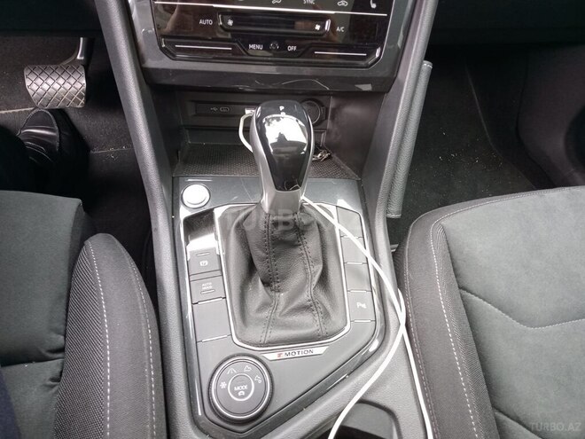Volkswagen Tiguan 2022, 3,300 km - 1.4 l - Bakı