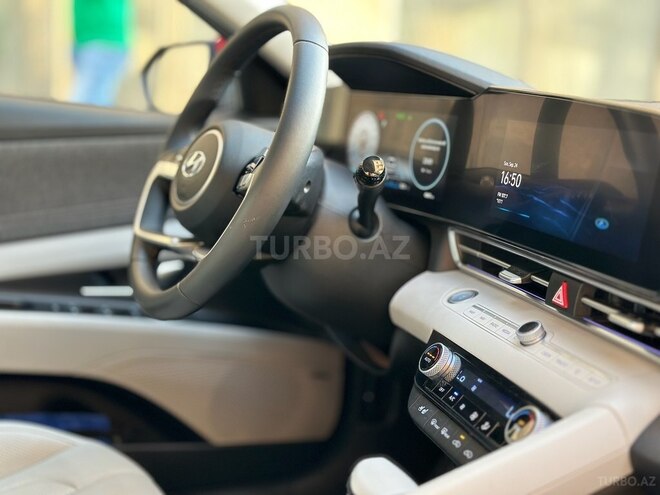 Hyundai Elantra 2022, 4,900 km - 1.6 l - Bakı