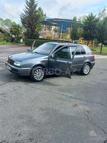 Volkswagen Golf 1993, 250,000 km - 1.6 л - Zaqatala