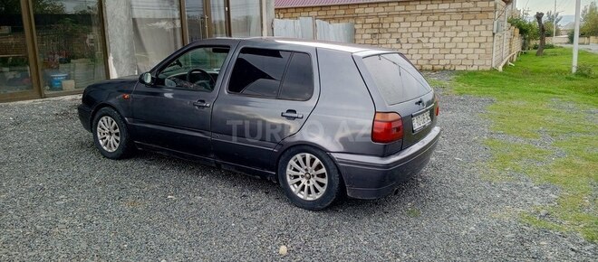 Volkswagen Golf 1993, 250,000 km - 1.6 л - Zaqatala