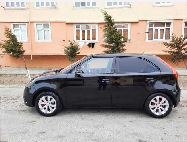 MG 3 2011, 309,300 km - 1.5 л - Sumqayıt