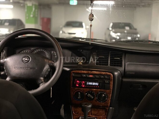 Opel Vectra 1996, 365,000 km - 2.0 l - Bakı