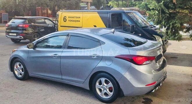 Hyundai Elantra 2015, 4,700 km - 1.8 л - Bakı