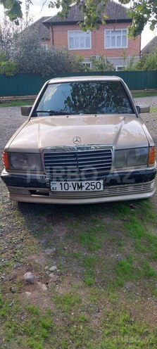 Mercedes 190 1986, 200,000 km - 2.0 l - Masallı