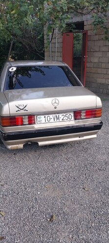 Mercedes 190 1986, 200,000 km - 2.0 l - Masallı