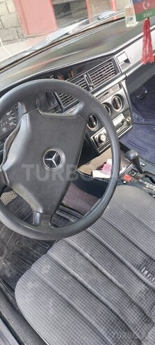 Mercedes 190 1986, 200,000 km - 2.0 l - Masallı