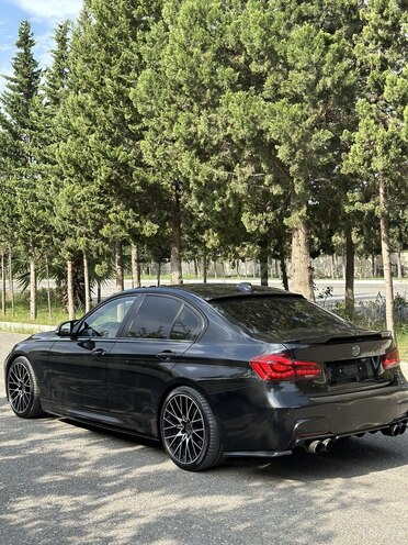 BMW 328 2013, 210,000 km - 2.0 l - Yevlax