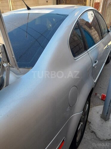 Volkswagen Passat 2004, 296,850 km - 1.8 l - Bakı