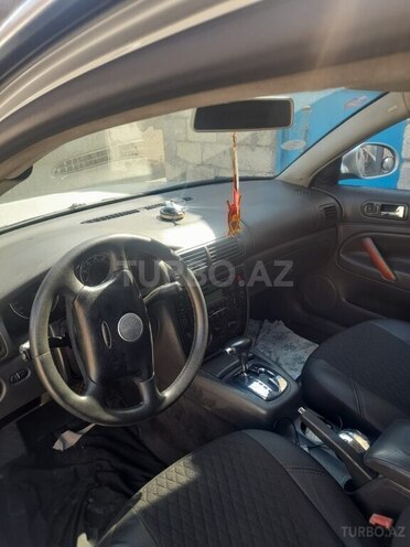 Volkswagen Passat 2004, 296,850 km - 1.8 l - Bakı