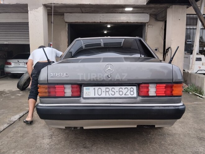Mercedes 190 1991, 326,000 km - 2.0 л - Sabirabad