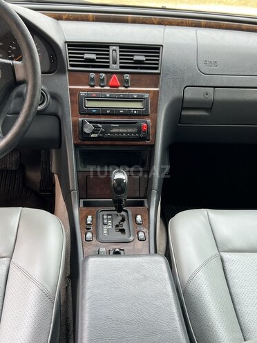Mercedes C 230 1997, 282,056 km - 2.3 l - Bakı