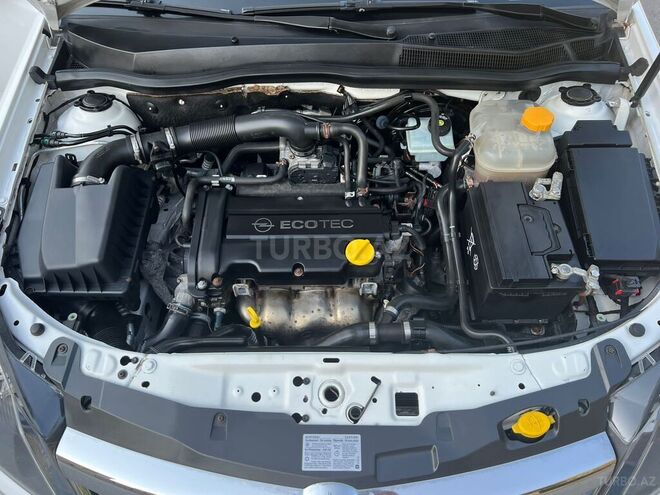 Opel Astra 2009, 136,000 km - 1.4 л - Bakı