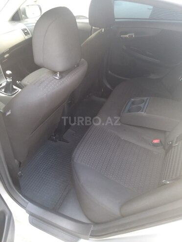 Toyota Corolla 2013, 215,000 km - 1.4 l - Bakı