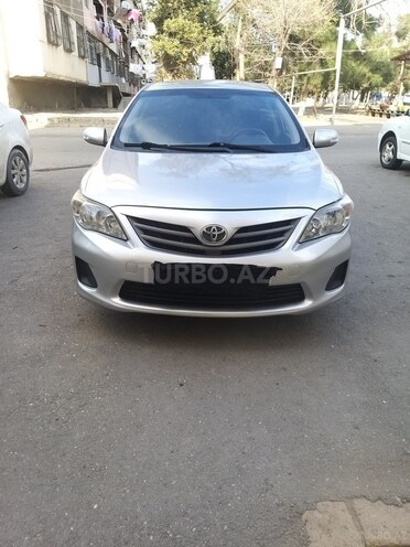 Toyota Corolla 2013, 215,000 km - 1.4 l - Bakı