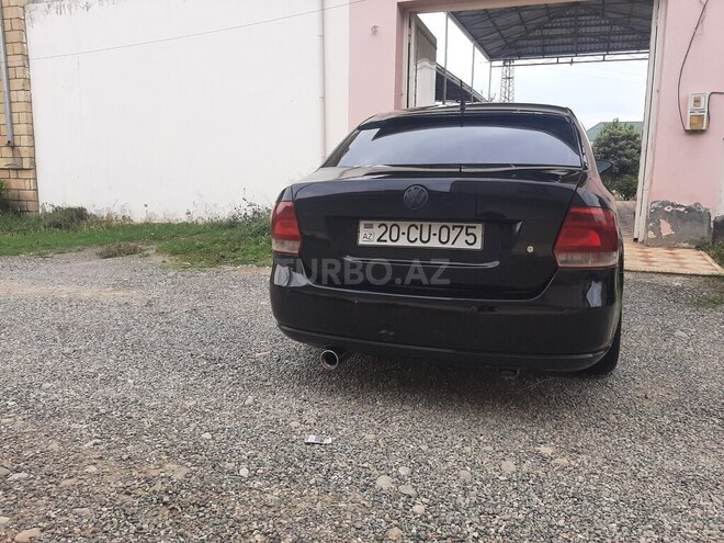 Volkswagen Polo 2012, 260,000 km - 1.6 l - Gəncə